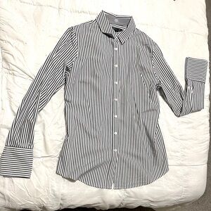 Banana Republic Riley Tailored Fit Button Down Dark Blue White Striped Size 2